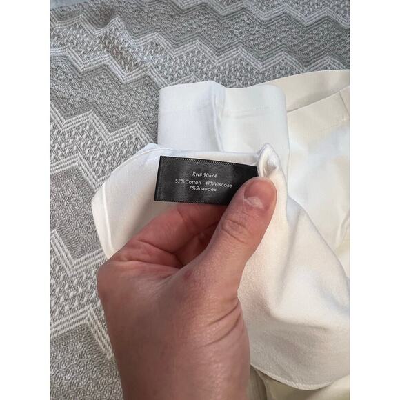 Boston Proper Twill Pull-On Five Inch Shorts in Pure White Size 8 preppy beachy - Picture 9 of 13